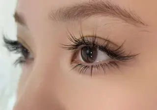 マツエク・マツパ アデル エクステサロンのマツエク・マツパデザイン