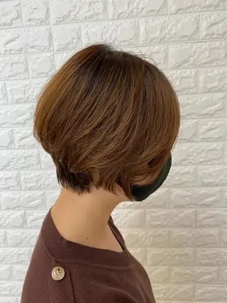 ショート 金沢 広美のヘアスタイル