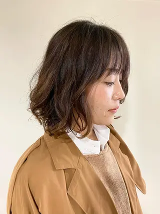 ミディアム パーマ 柴田 久美子のヘアスタイル