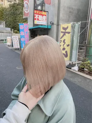 ショート カラー ヘアアレンジ 🩶【推しハイトーン 】yuzu🩶のヘアスタイル