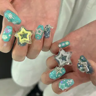 ネイル MODA MANAMIᵕ̈のネイルデザイン