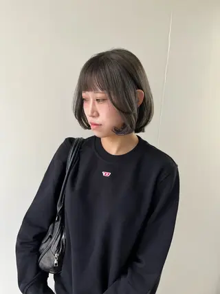 ミディアム 松本 茜のヘアスタイル
