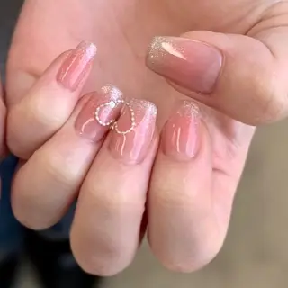 ネイル アトリエ　ミモザ所属・いまむら あかりのネイルデザイン