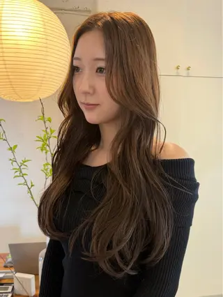 ロング カラー 落合希 Olivebeigeのヘアスタイル