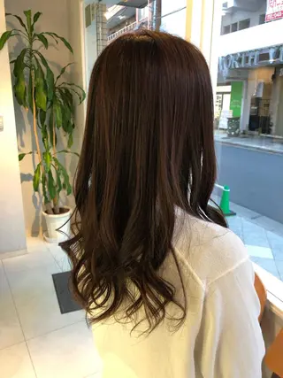 ロング カラー 阿部 美咲のヘアスタイル