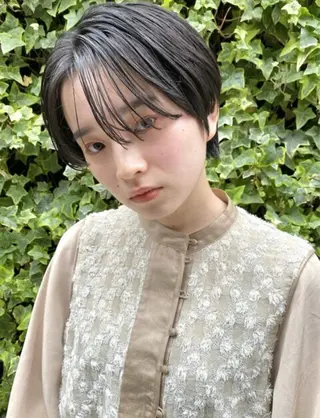 ショート カラー 抜きっぱなしブロンド /ハイトーン/カナタのヘアスタイル