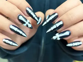 ネイル 🪐富島彩夏 /海外nail🪐のネイルデザイン