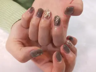 ネイル はばすみれ🎀ﾈｲﾙ 光ﾌｪｲｼｬﾙ ﾍｱのネイルデザイン
