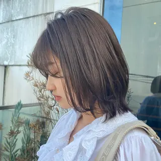 ミディアム カラー 押切 響 のヘアスタイル