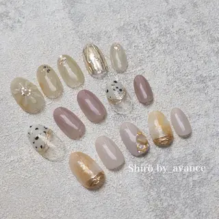 ネイル ネイルサロン Shiröのネイルデザイン