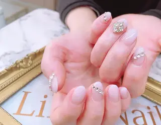 ネイル Lilas Nailのネイルデザイン