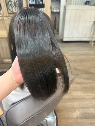 ミディアム Rinka/レイヤー /透明感カラーのヘアスタイル