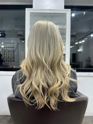 ロング SALOWIN札幌大通り所属・札幌ブリーチカラー/ ダブルカラー/ドイのヘアスタイル