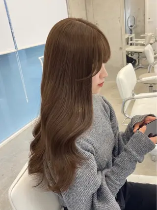 ロング カラー レイヤーカット 透明感カラー表参道のヘアスタイル