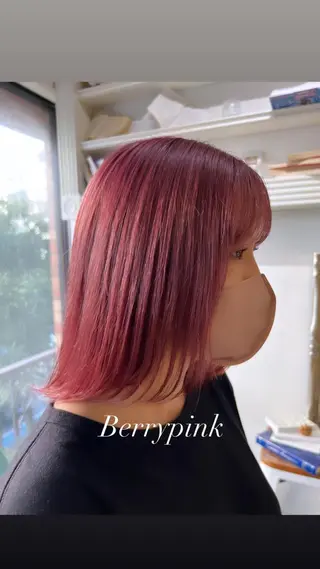 カラー オカベ ショウマのヘアスタイル