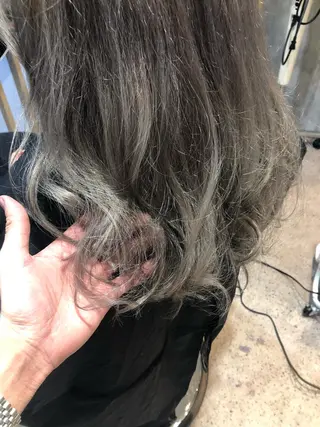 セミロング カラー 徳光 辰弥のヘアスタイル