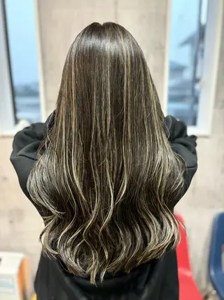 ロング yoshihara yuukiのヘアスタイル
