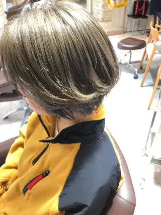 ショート カラー cherir髪質改善 パーソナルカラー診断のヘアスタイル