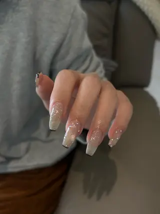 ネイル DEEokazaki momona.Gのネイルデザイン