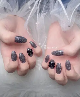 ネイル Hin Nailsのネイルデザイン