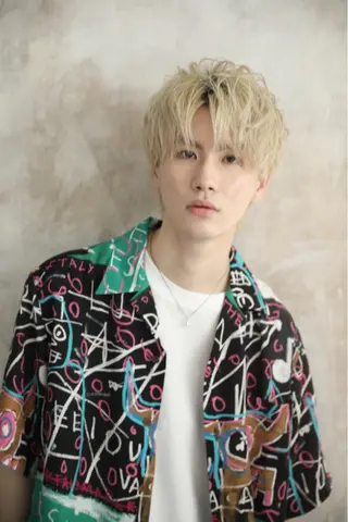 ショート センターパート/ ニュアンスパーマ正樹のヘアスタイル