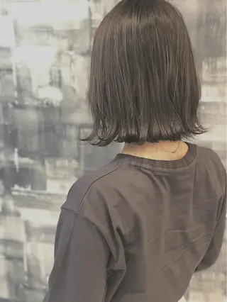 ミディアム カラー 日高 香織のヘアスタイル