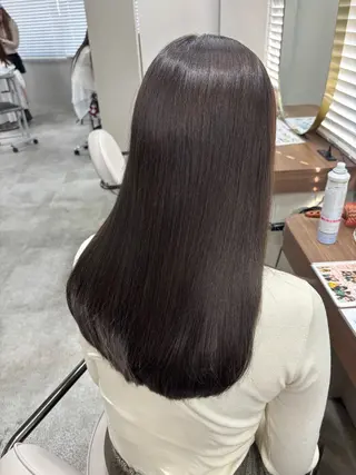 ロング カラー 藤野 結衣のヘアスタイル