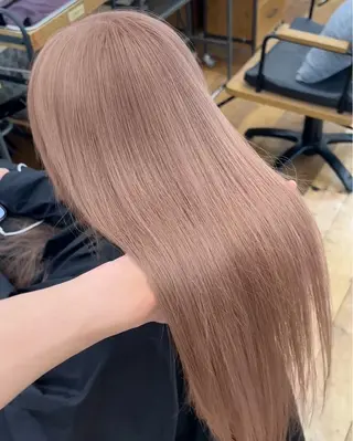 ロング カラー 抜きっぱなしブロンド /ハイトーン/カナタのヘアスタイル