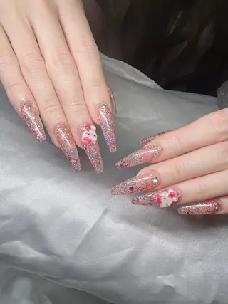 ネイル Lee Nailsのネイルデザイン