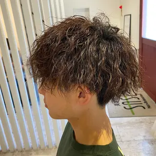 メンズ 酸性ストレート/ブリ ーチなしWカラー河本のヘアスタイル