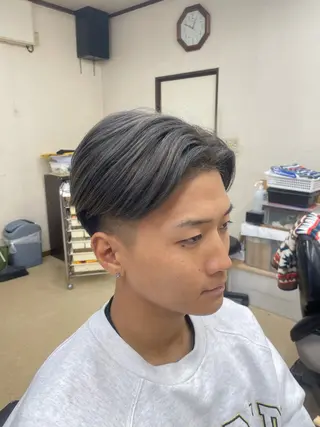 カラー メンズ 片桐 航太のヘアスタイル