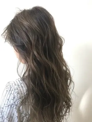 ロング Renai Sakiのヘアスタイル