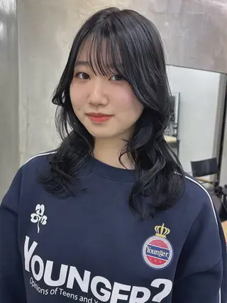 セミロング カラー 🫐寒色系カラー 🫐ヤマナカリリカのヘアスタイル