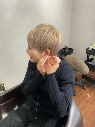 ショート _White所属・ＳＨＩ ＺＵのヘアスタイル