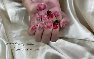 ネイル LAVISH nail salonのネイルデザイン