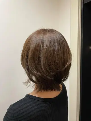 ショート カラー 藤野 友杏那のヘアスタイル