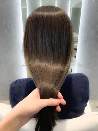 カラー 山下 千明のヘアスタイル