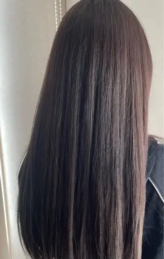 ロング カラー 小島 愛のヘアスタイル