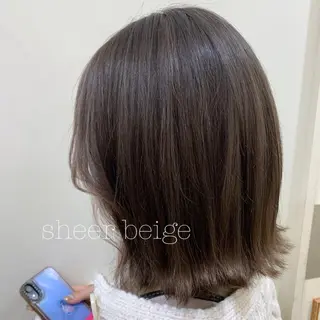 ミディアム カラー ぱつっとボブ/ 小野あかねのヘアスタイル