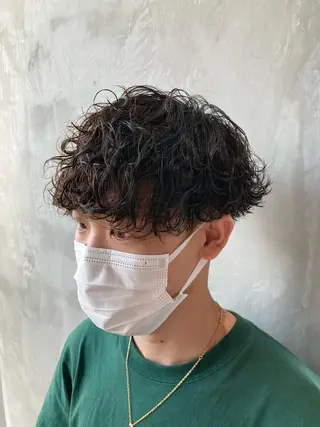 ショート パーマ メンズ 波巻きスパイラルパー マ/シャドウパーマ駿のヘアスタイル