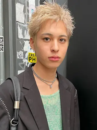 ショート カラー メンズ スパイラルパーマ 🌐hina⭐️のヘアスタイル