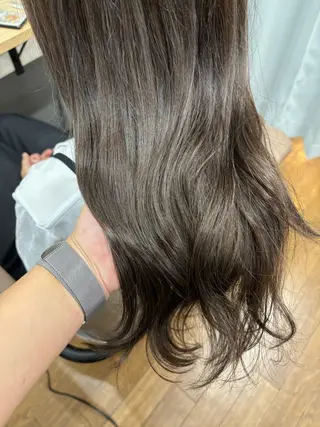 セミロング 猪股 華乃のヘアスタイル