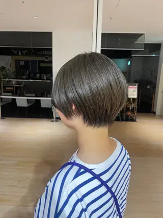 ショート マンツーマン 縮毛矯正/マユコのヘアスタイル