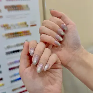 ネイル MQueen ネイルサロンのネイルデザイン