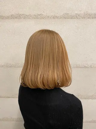 ミディアム ナガイ アヤのヘアスタイル