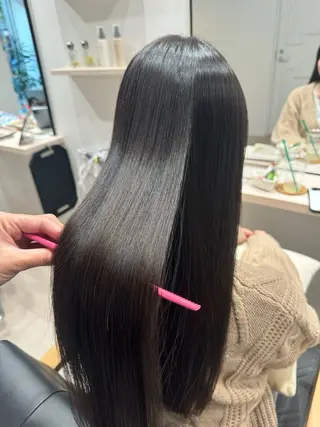 ロング 吉田 美咲のヘアスタイル