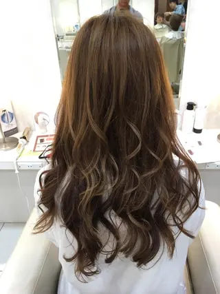 ロング カラー 神田 澪史のヘアスタイル