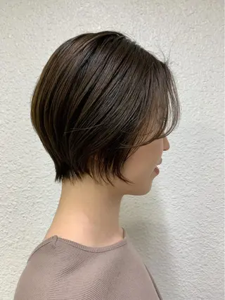 ショート 🧨ブリーチー×ボブ レイヤー💎じゅえるのヘアスタイル