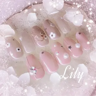 ネイル Lily*nail 🌻Mii🌻のネイルデザイン