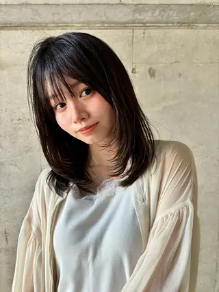 ミディアム 韓国風レイヤーカット 松葉翔のヘアスタイル